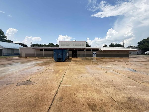 500 SW Front St , Walnut Ridge, AR 72476