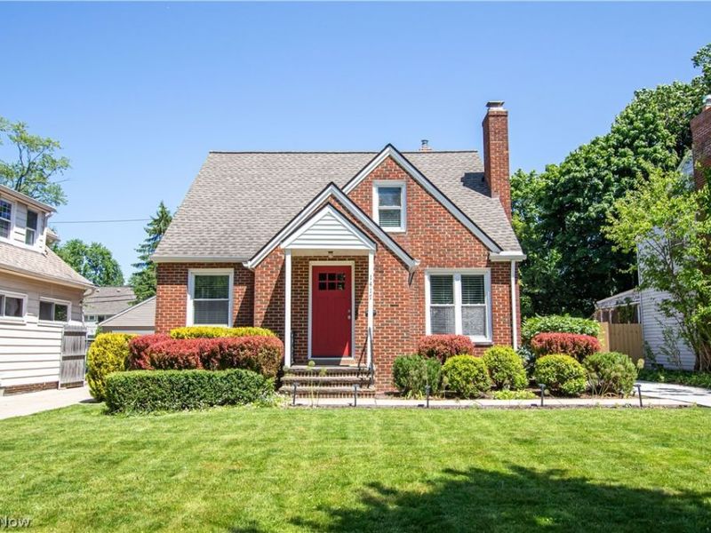1417 Lynn Park Drive, Cleveland Heights, OH 44121 Photo 2