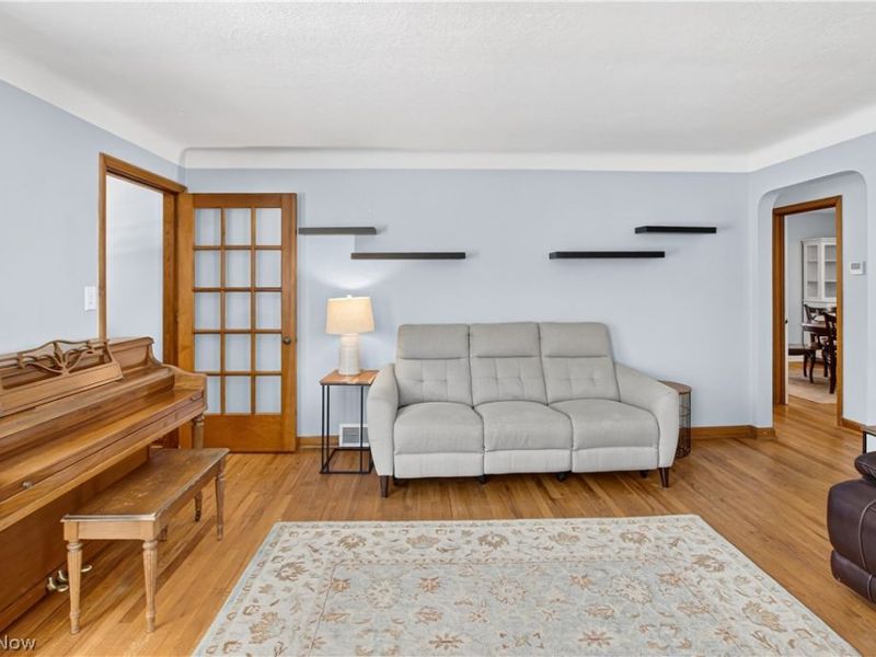 1417 Lynn Park Drive, Cleveland Heights, OH 44121 Photo 7