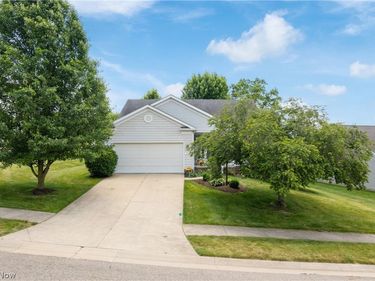 9250 Forest Trail Avenue NW, Massillon, OH 44647