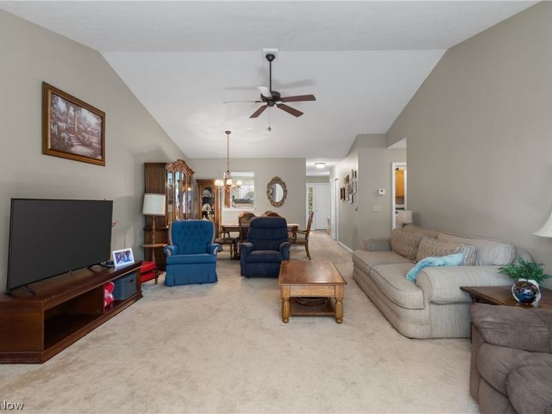 9250 Forest Trail Avenue NW, Massillon, OH 44647 Photo 8