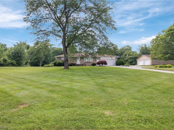 1461 Deermont Avenue SW, Massillon, OH 44647