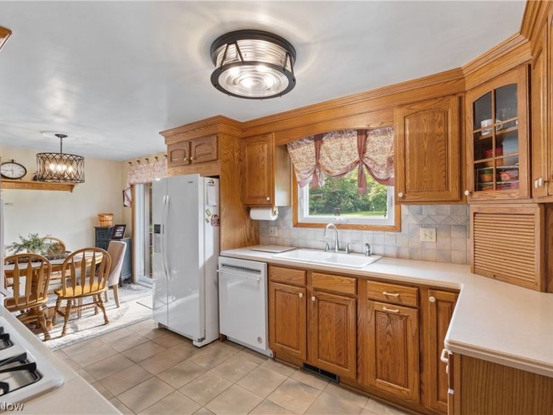 1461 Deermont Avenue SW, Massillon, OH 44647 Photo 10
