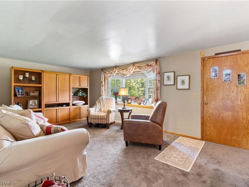 1461 Deermont Avenue SW, Massillon, OH 44647 Photo 4