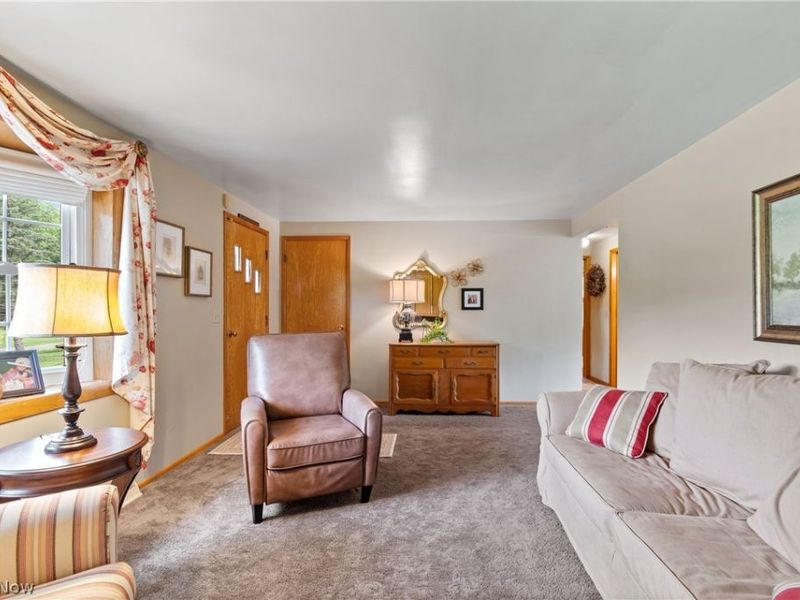 1461 Deermont Avenue SW, Massillon, OH 44647 Photo 6