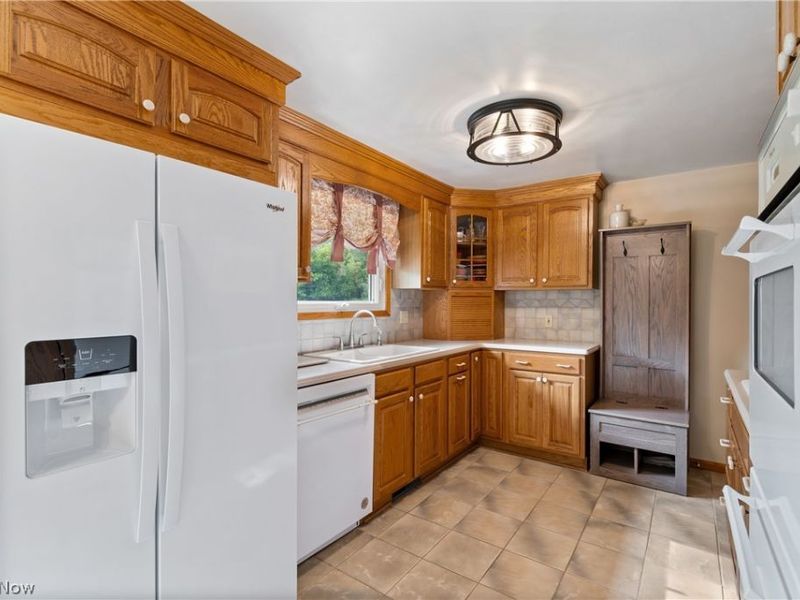 1461 Deermont Avenue SW, Massillon, OH 44647 Photo 8