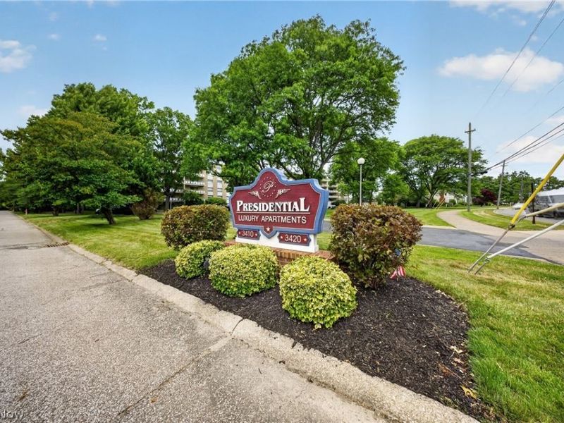 3400 Wooster Road, Unit 416, Rocky River, OH 44116 Photo 3