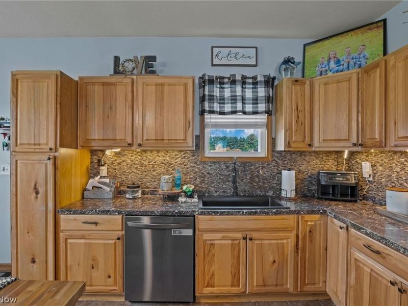 7865 Rose Hill Road, Roseville, OH 43777 Photo 15