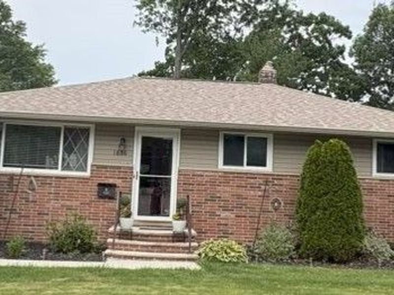 1806 Kennedy Drive, Wickliffe, OH 44092 Photo 1