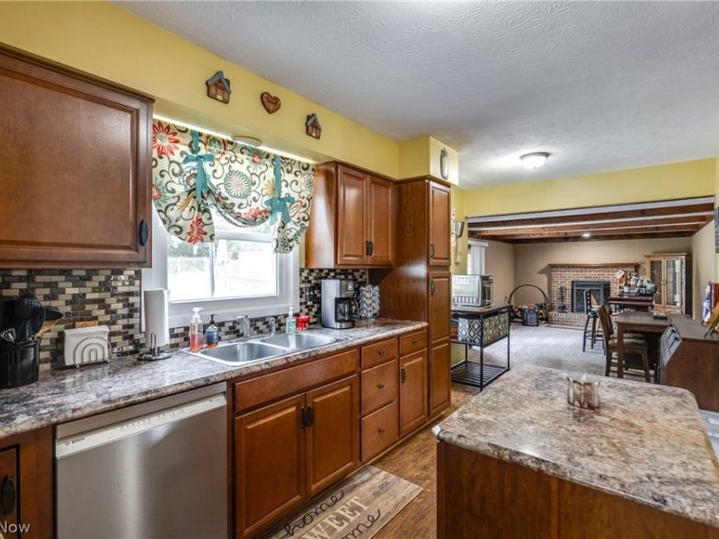 740 Thelma Drive, Wadsworth, OH 44281 Photo 13
