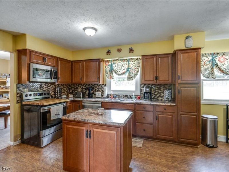 740 Thelma Drive, Wadsworth, OH 44281 Photo 14