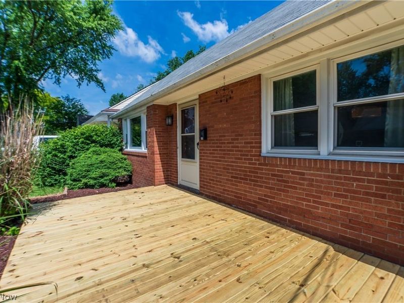 1703 41st Street NW, Canton, OH 44709 Photo 5