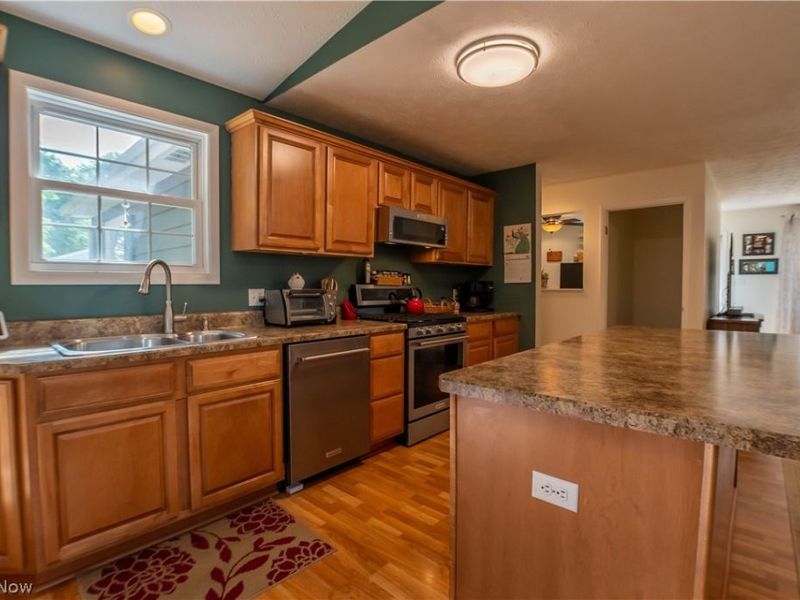 949 Saul Drive, Hubbard, OH 44425 Photo 24