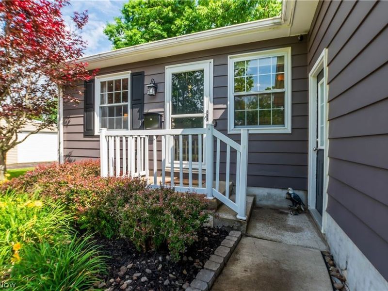 949 Saul Drive, Hubbard, OH 44425 Photo 6