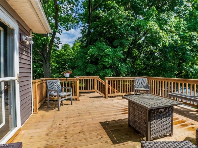 949 Saul Drive, Hubbard, OH 44425 Photo 9