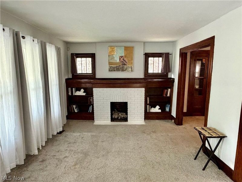 458 Crestwood Avenue, Akron, OH 44302 Photo 3