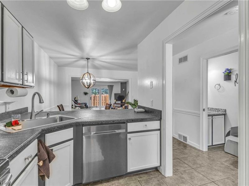 3765 Mercedes Place, Canfield, OH 44406 Photo 5