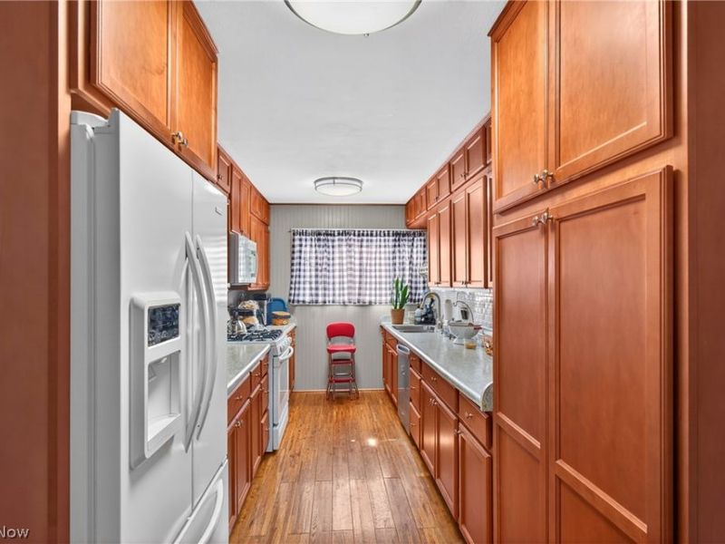 555 Standish Street NW, Massillon, OH 44647 Photo 6