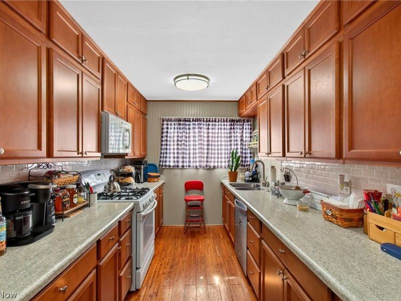 555 Standish Street NW, Massillon, OH 44647 Photo 7