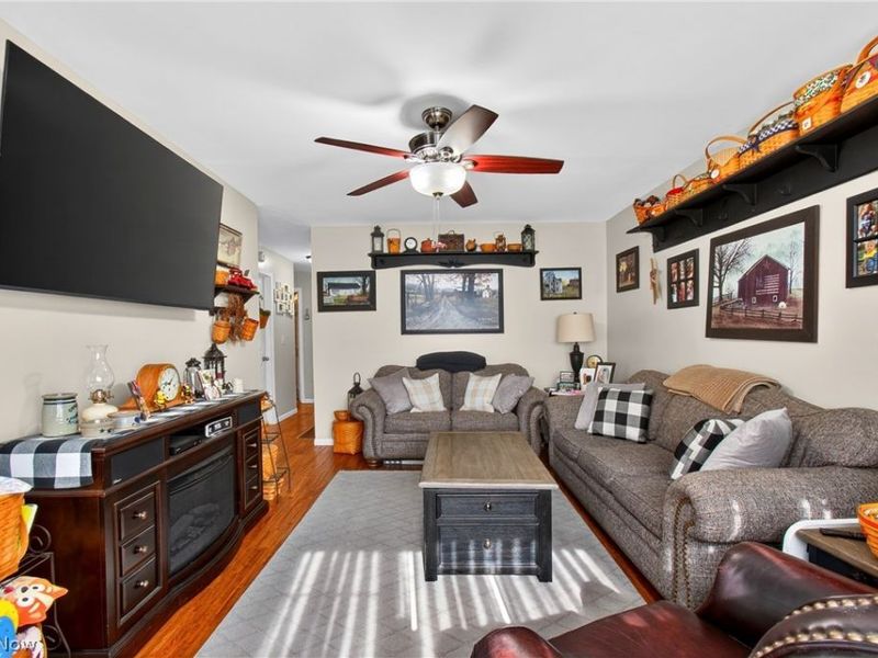 555 Standish Street NW, Massillon, OH 44647 Photo 9