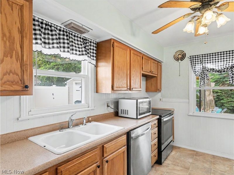 1436 Curtis Avenue, Cuyahoga Falls, OH 44221 Photo 8
