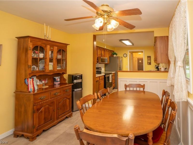6145 Hollydale Avenue NE, Canton, OH 44721 Photo 13