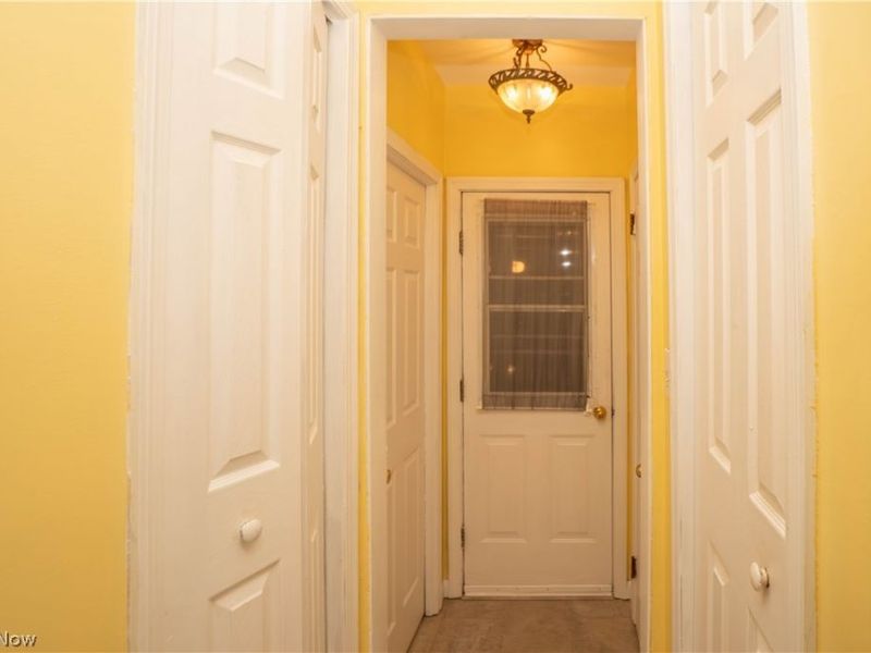 6145 Hollydale Avenue NE, Canton, OH 44721 Photo 18