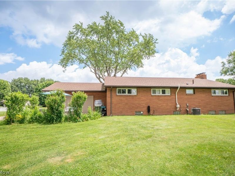 6145 Hollydale Avenue NE, Canton, OH 44721 Photo 34