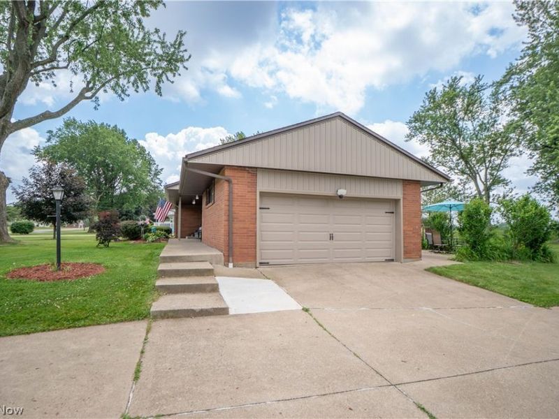 6145 Hollydale Avenue NE, Canton, OH 44721 Photo 40