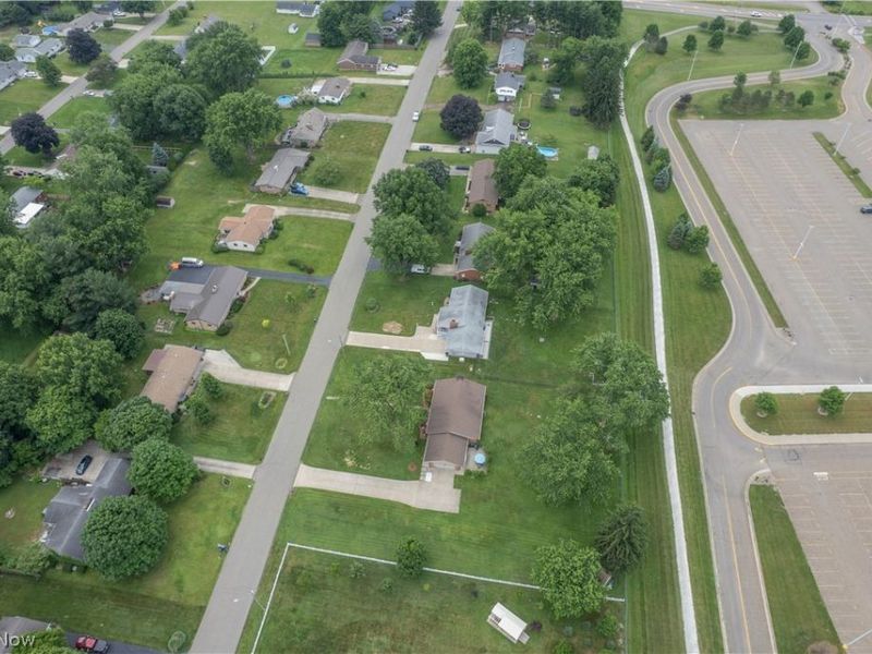 6145 Hollydale Avenue NE, Canton, OH 44721 Photo 45