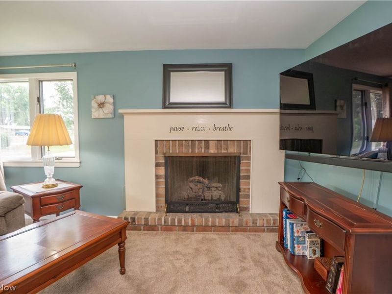 6145 Hollydale Avenue NE, Canton, OH 44721 Photo 8