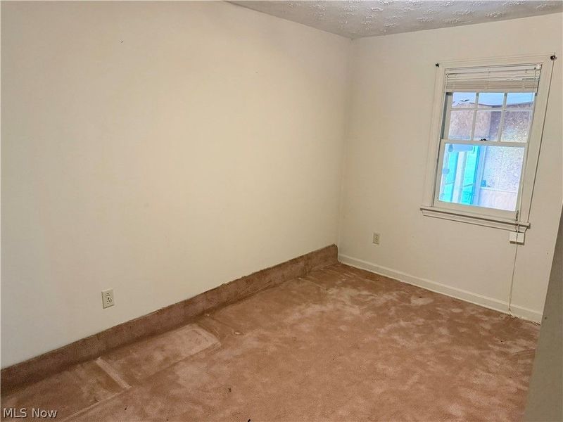 612 Briggs, Leavittsburg, OH 44430 Photo 11