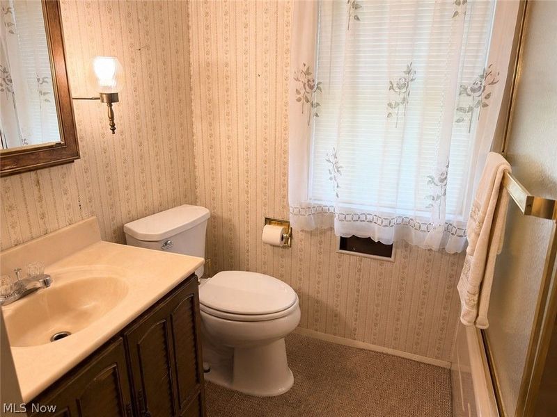 612 Briggs, Leavittsburg, OH 44430 Photo 12