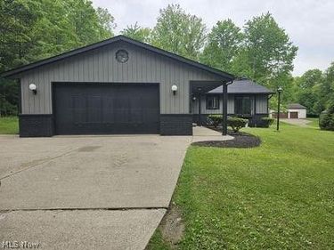 4292 Boston Road, Brunswick Hills, OH 44212