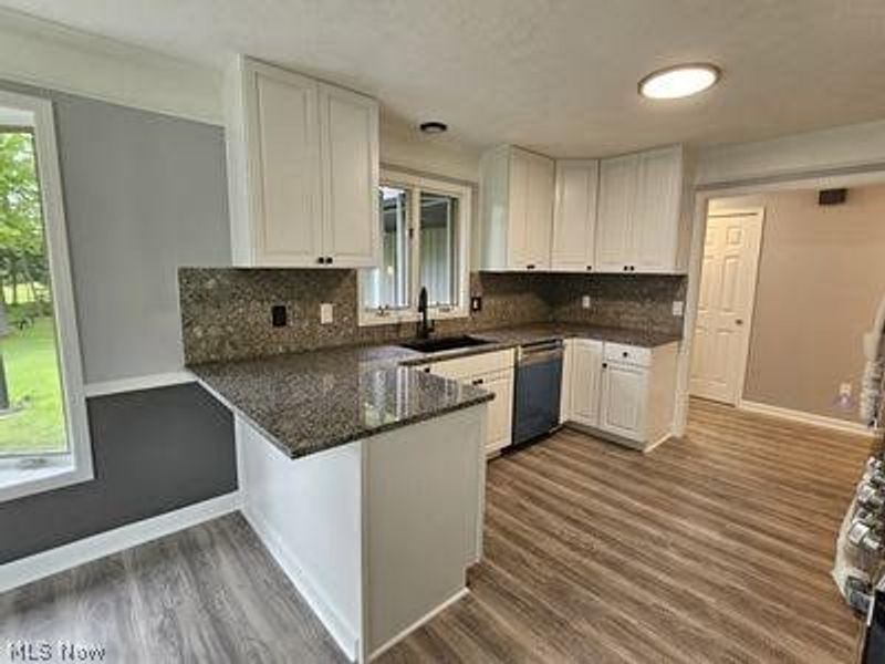 4292 Boston Road, Brunswick Hills, OH 44212 Photo 14