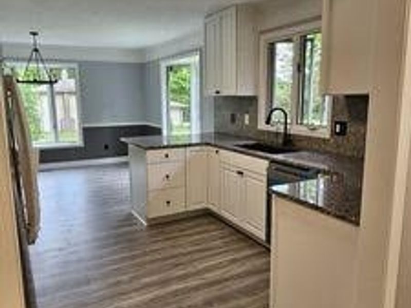 4292 Boston Road, Brunswick Hills, OH 44212 Photo 15