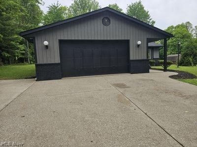 4292 Boston Road, Brunswick Hills, OH 44212 Photo 2