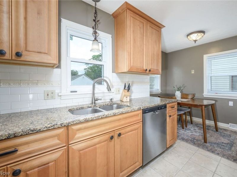 2225 16th Street, Cuyahoga Falls, OH 44223 Photo 7