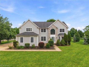 11678 Dunham Road, Sagamore Hills, OH 44067