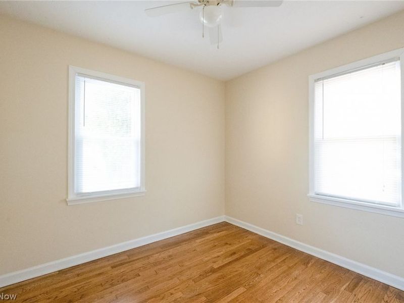 1324 Elmwood Road, Mayfield Heights, OH 44124 Photo 12