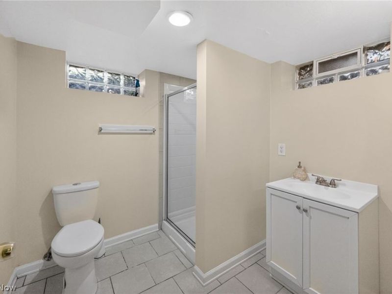 1324 Elmwood Road, Mayfield Heights, OH 44124 Photo 17