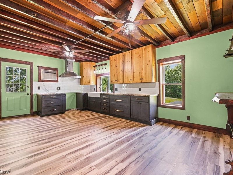 3936 S Union Avenue , Alliance, OH 44601 Photo 8