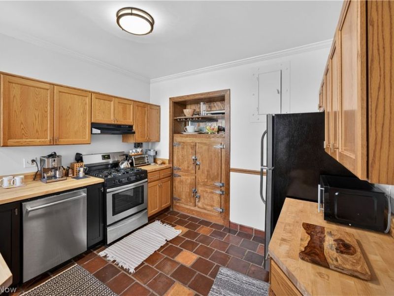 2661 Euclid Heights Boulevard, Unit 5, Cleveland Heights, OH 44106 Photo 21
