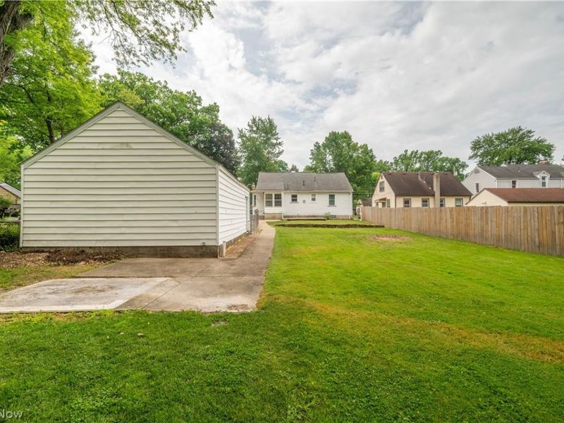 324 Melrose Avenue, Boardman, OH 44512 Photo 8