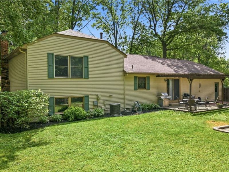 352 Rosewae Avenue, Cortland, OH 44410 Photo 5