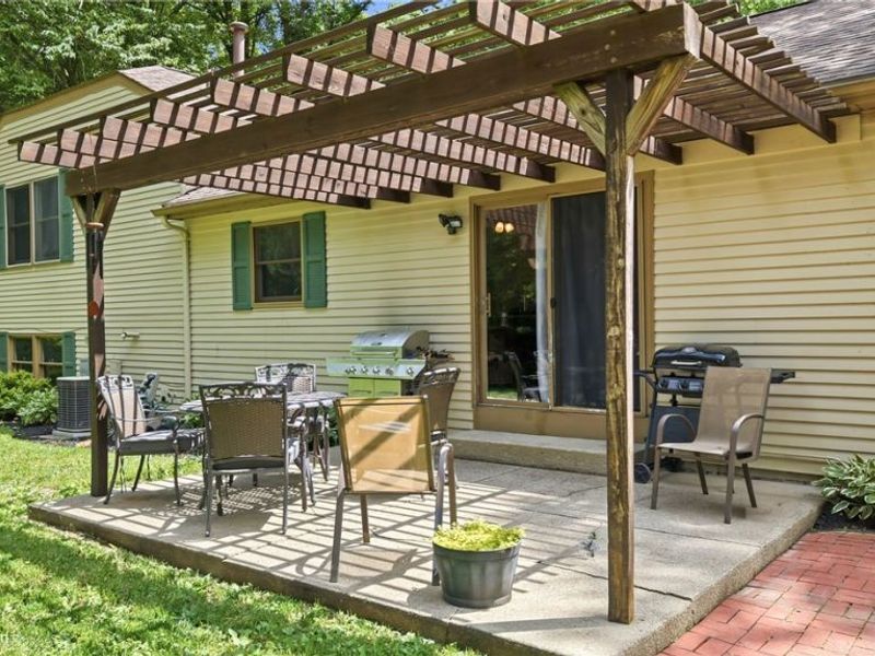 352 Rosewae Avenue, Cortland, OH 44410 Photo 7