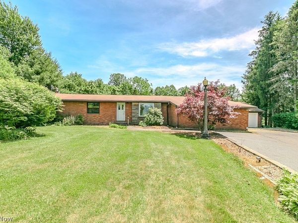 10051 Chardon Road , Chardon, OH 44024