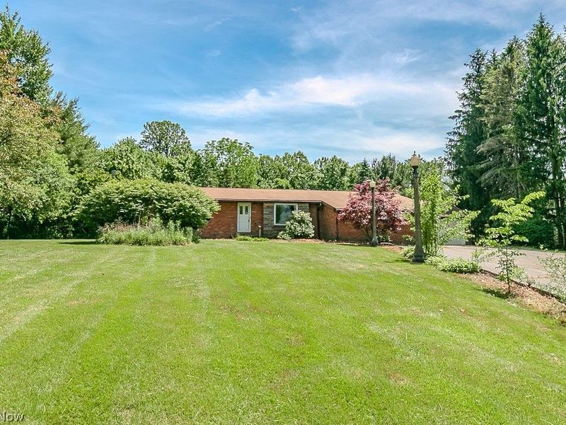 10051 Chardon Road, Chardon, OH 44024 Photo 3