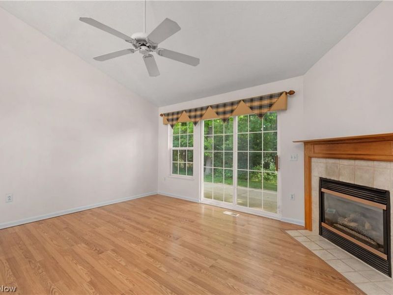 9097 Fern Cove E, Olmsted Falls, OH 44138 Photo 15