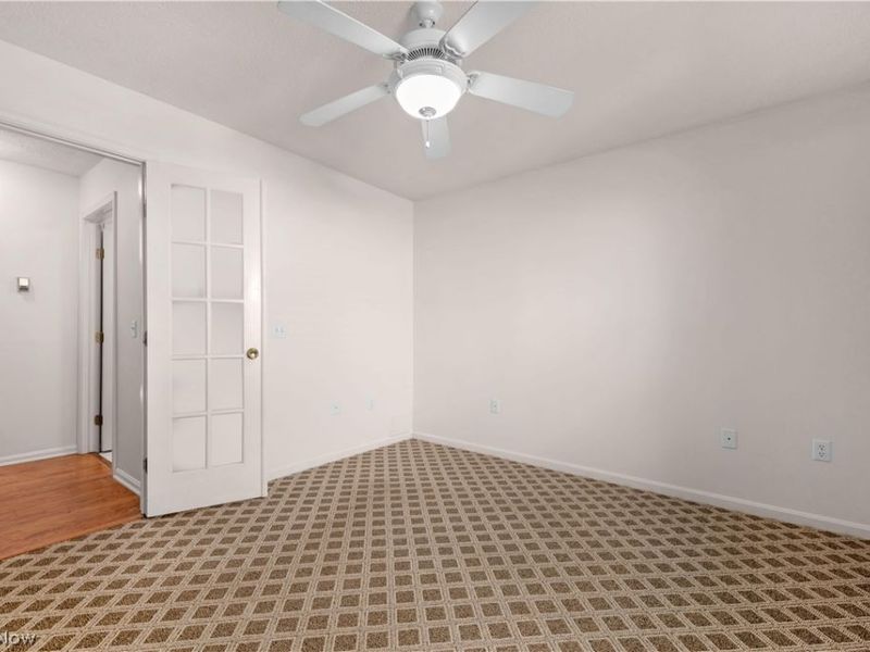 9097 Fern Cove E, Olmsted Falls, OH 44138 Photo 22